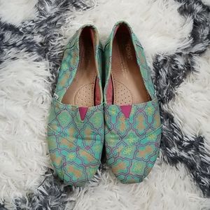 Toms multi colored shoes